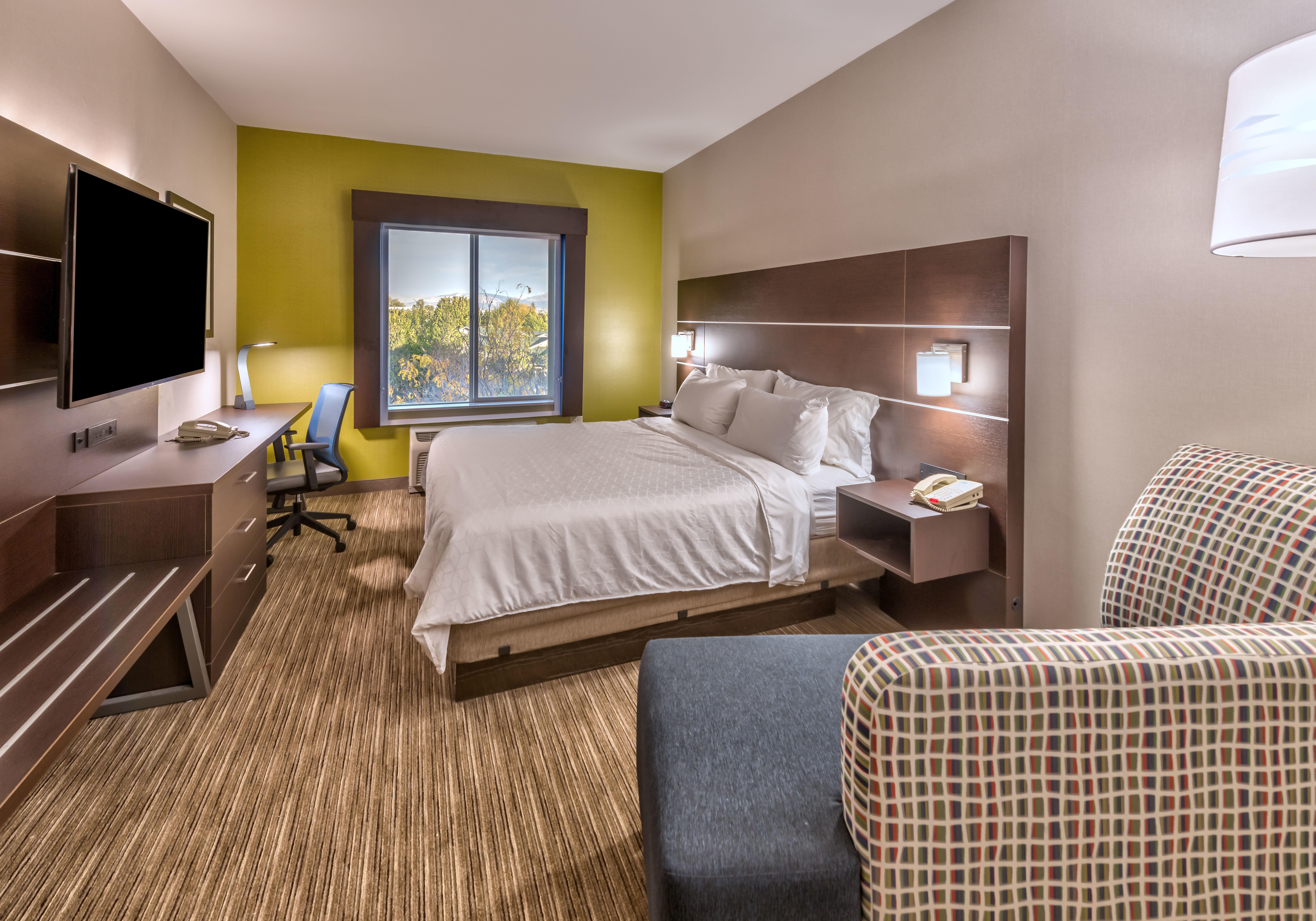 Holiday Inn Express Hotel & Suites Minden By Ihg Екстериор снимка
