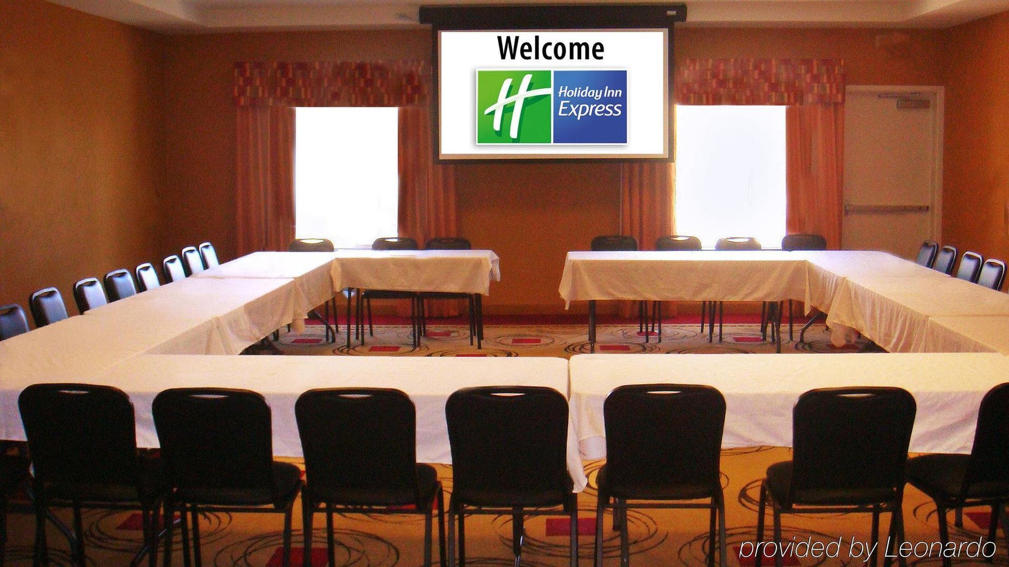 Holiday Inn Express Hotel & Suites Minden By Ihg Съоръжения снимка