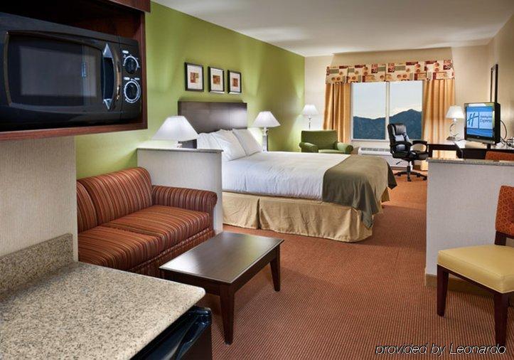 Holiday Inn Express Hotel & Suites Minden By Ihg Екстериор снимка